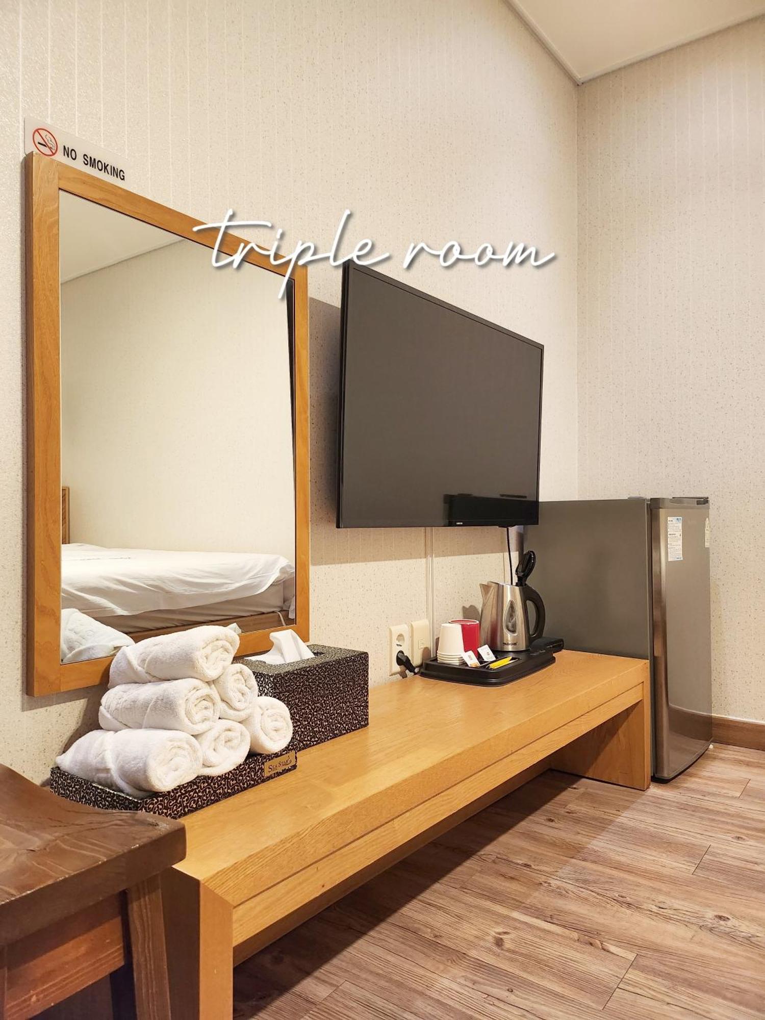Sea Star Hostel ยอซู ภายนอก รูปภาพ